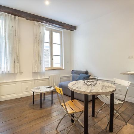 Appartement R1 T2 Rodez Centre Historique Exterior photo
